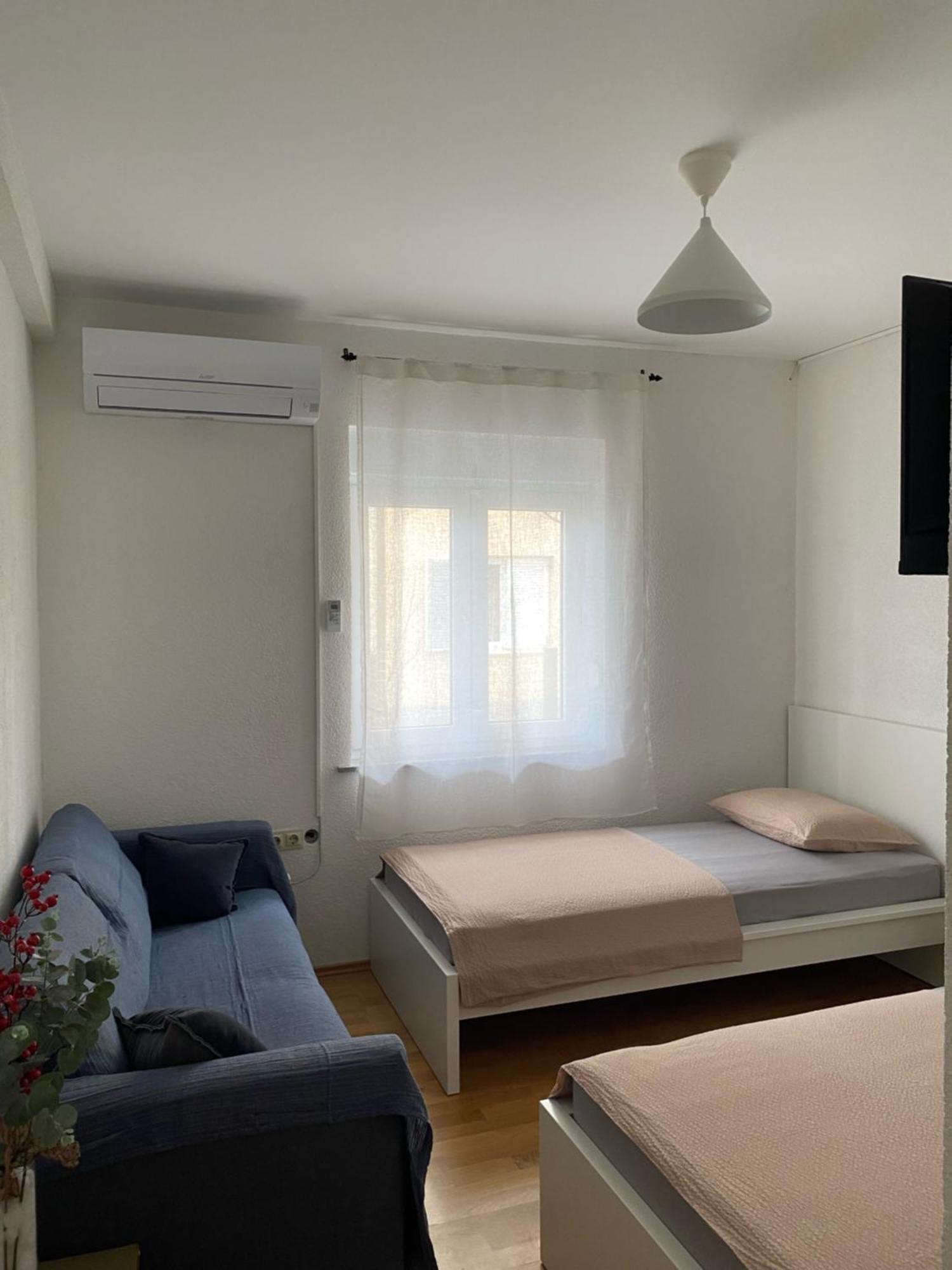 M & M Apartment
