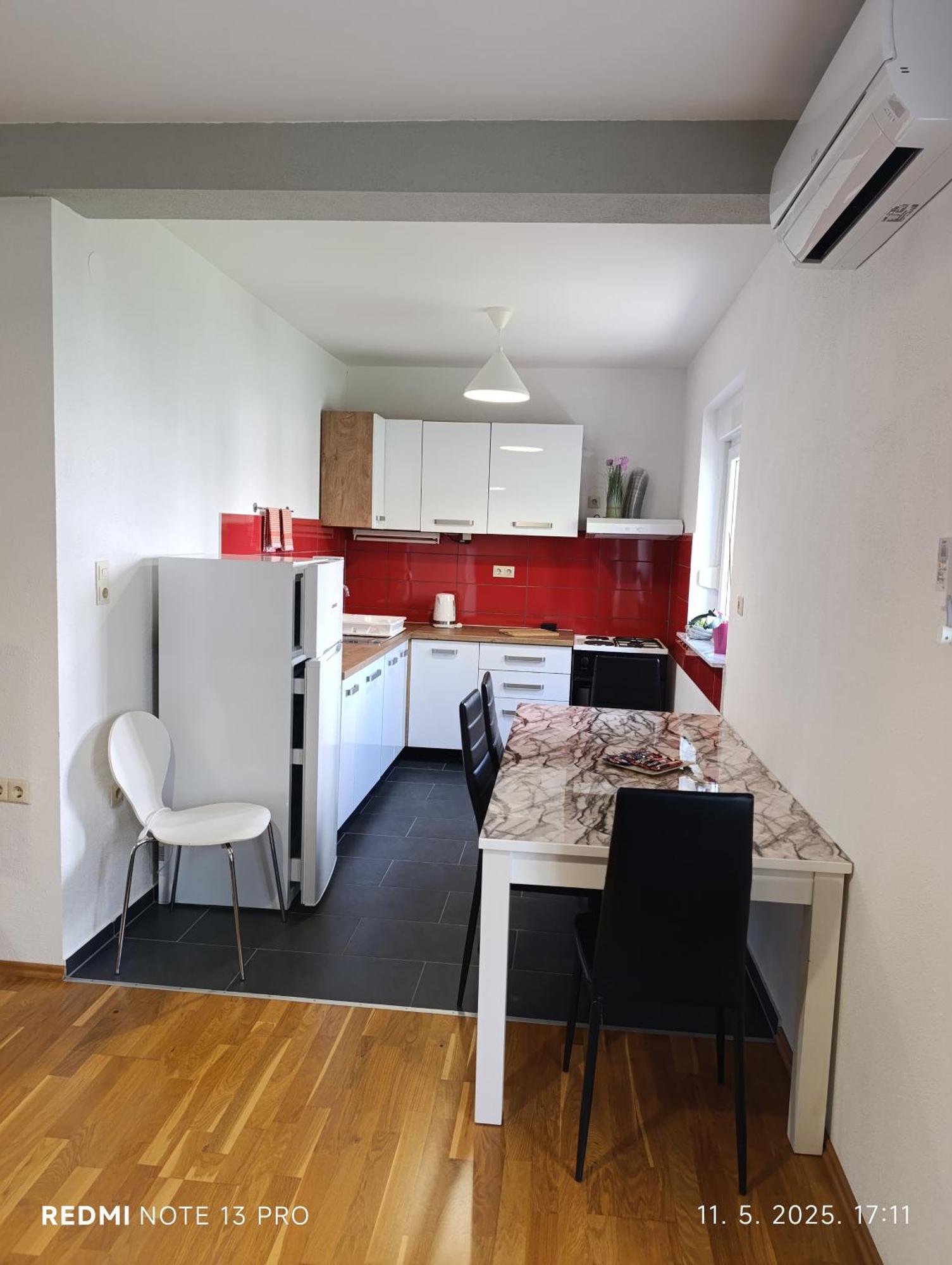 M & M Apartament *